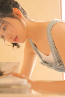 《女员工的滋味》在线观看